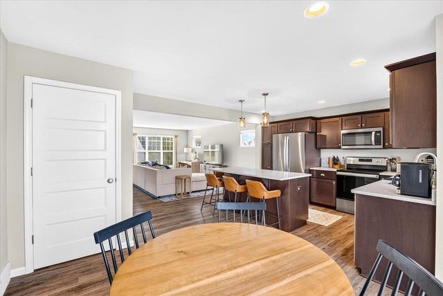 618 Prospect Road, Waunakee, WI 53597