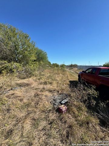 9157 Newcombe Dr, San Antonio, TX 78109