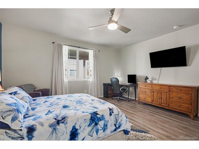 21985 E Tufts Cir, Aurora, CO 80015