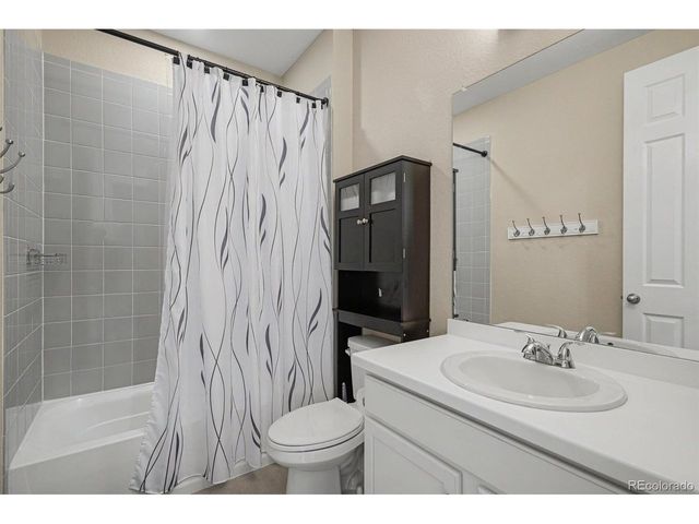 21985 E Tufts Cir, Aurora, CO 80015