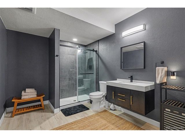 21985 E Tufts Cir, Aurora, CO 80015
