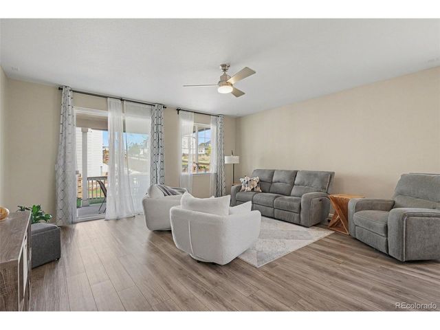 21985 E Tufts Cir, Aurora, CO 80015