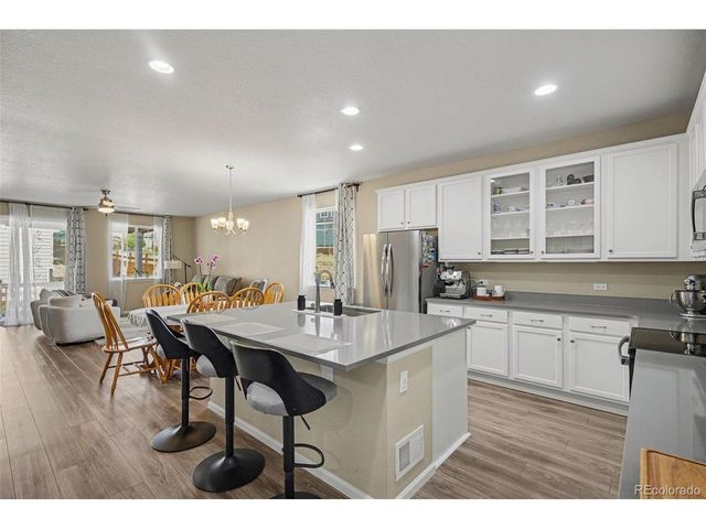 21985 E Tufts Cir, Aurora, CO 80015