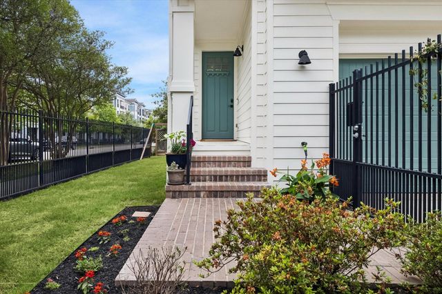 2503 Nicholson Street, Houston, TX 77008