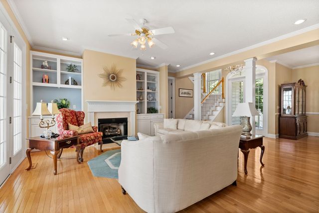 903 Butter Rd, Bonneau, SC 29431