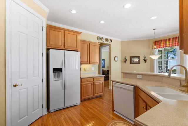903 Butter Rd, Bonneau, SC 29431