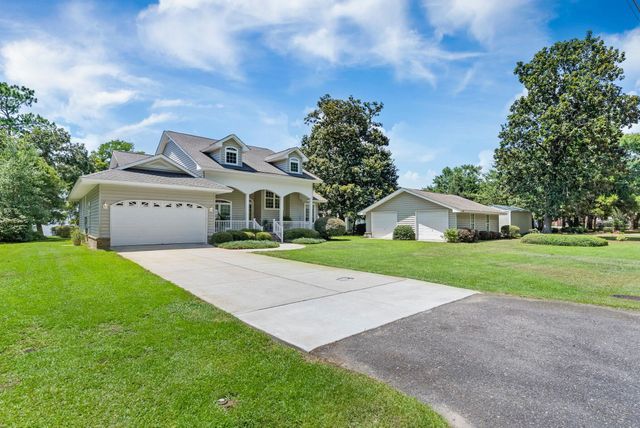 903 Butter Rd, Bonneau, SC 29431