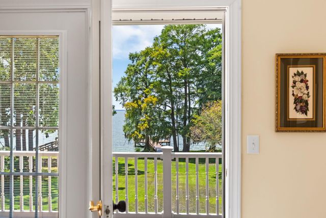 903 Butter Rd, Bonneau, SC 29431