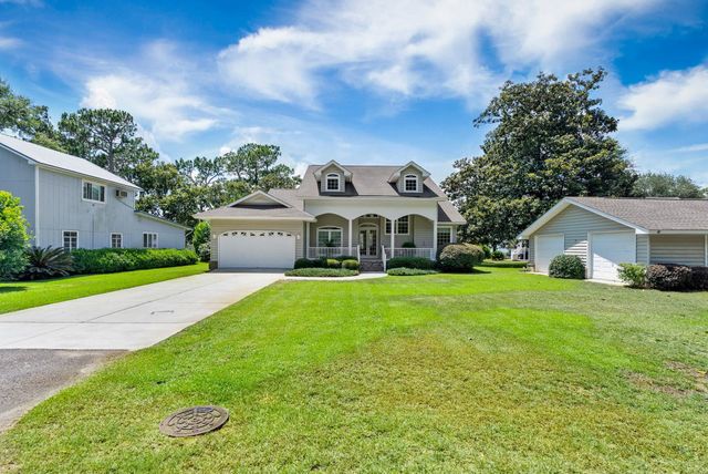 903 Butter Rd, Bonneau, SC 29431