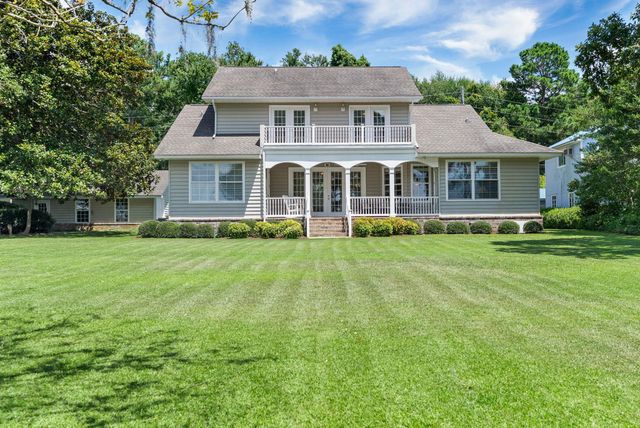 903 Butter Rd, Bonneau, SC 29431