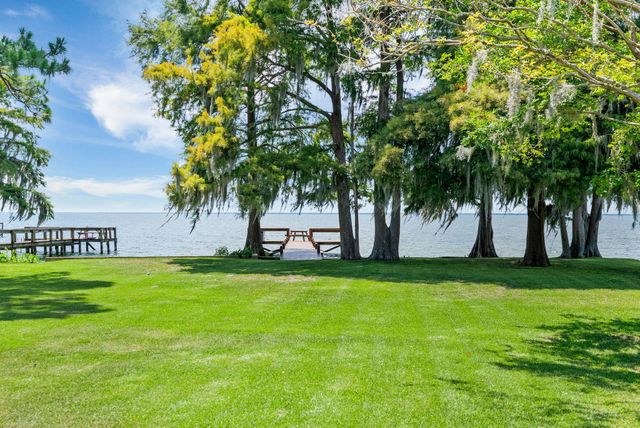 903 Butter Rd, Bonneau, SC 29431