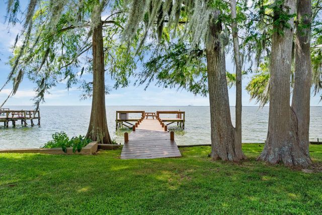 903 Butter Rd, Bonneau, SC 29431