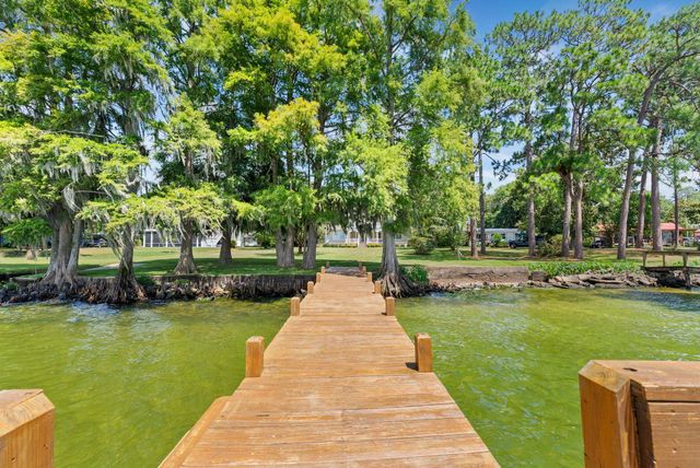 903 Butter Rd, Bonneau, SC 29431