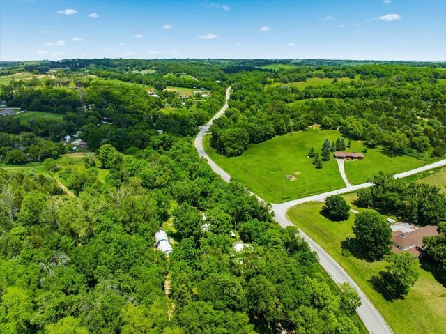 19410 MUDHOLLOW Road, Council Bluffs, IA 51503