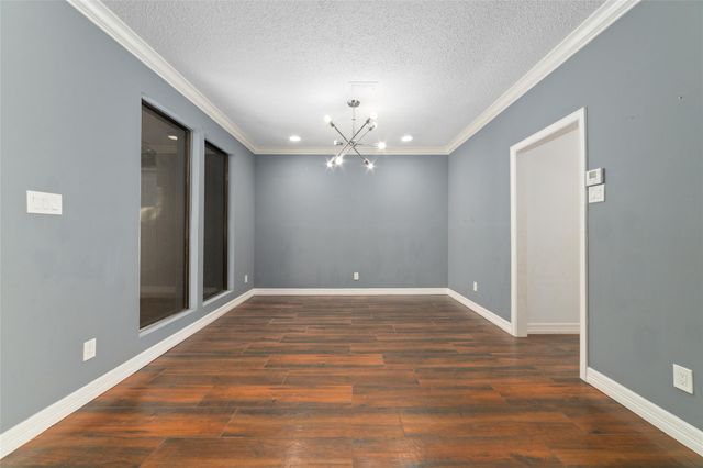 7655 S Braeswood Boulevard 2, Houston, TX 77071