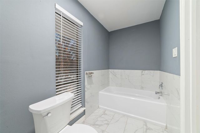 7655 S Braeswood Boulevard 2, Houston, TX 77071