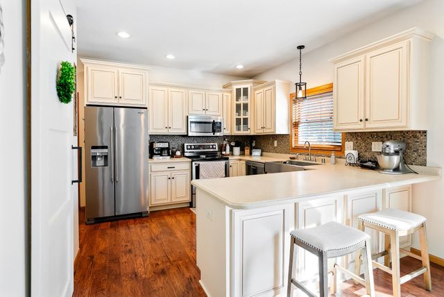 1346 Red Cedar Court, Onalaska, WI 54650