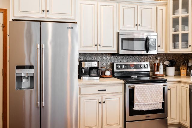 1346 Red Cedar Court, Onalaska, WI 54650