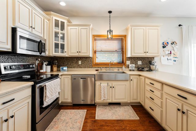 1346 Red Cedar Court, Onalaska, WI 54650