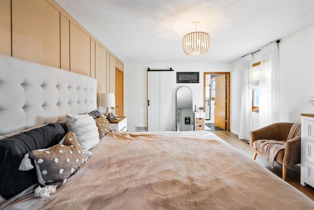 1346 Red Cedar Court, Onalaska, WI 54650