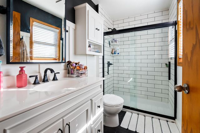 1346 Red Cedar Court, Onalaska, WI 54650