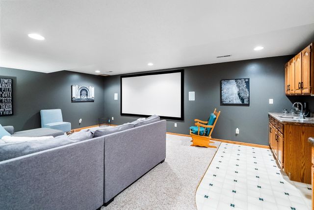 1346 Red Cedar Court, Onalaska, WI 54650