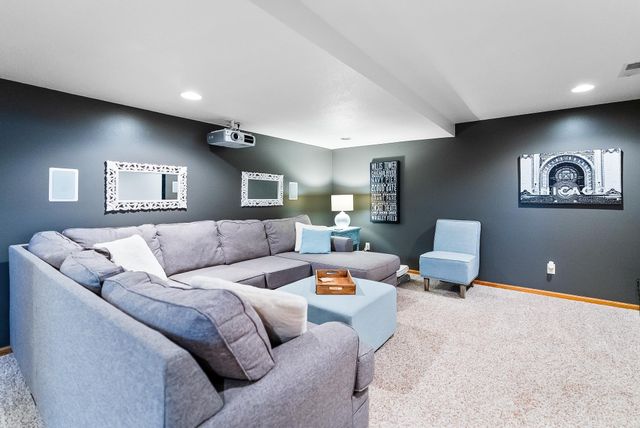 1346 Red Cedar Court, Onalaska, WI 54650