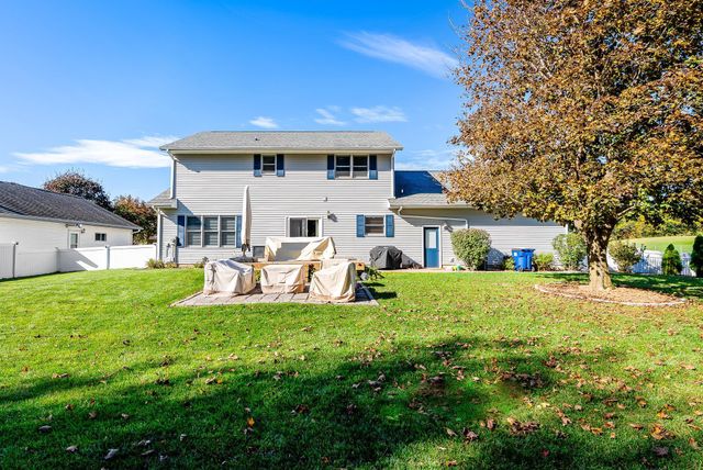 1346 Red Cedar Court, Onalaska, WI 54650