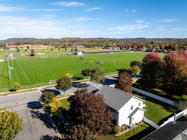 1346 Red Cedar Court, Onalaska, WI 54650