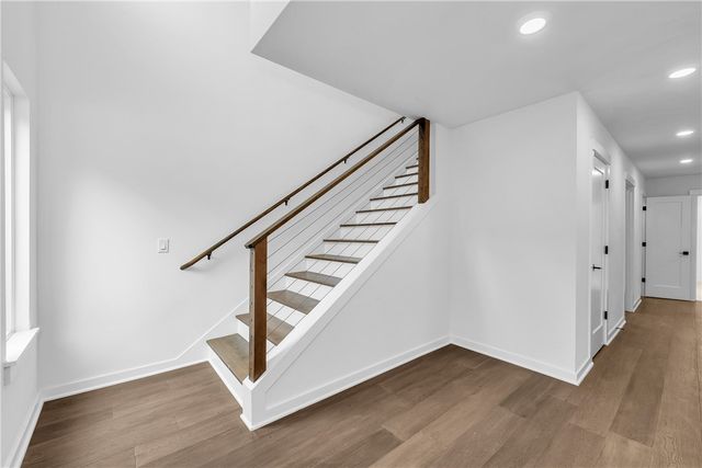 204 S Forest Canyon Avenue, Fayetteville, AR 72701