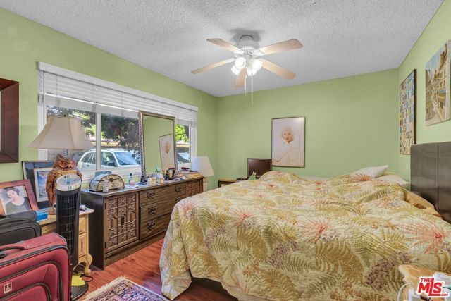 11813 Runnymede 17, North Hollywood (los Angeles), CA 91605