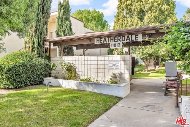 11813 Runnymede 17, North Hollywood (los Angeles), CA 91605