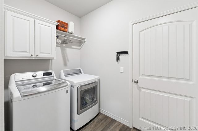 182 N Phillips Street, Skiatook, OK 74070