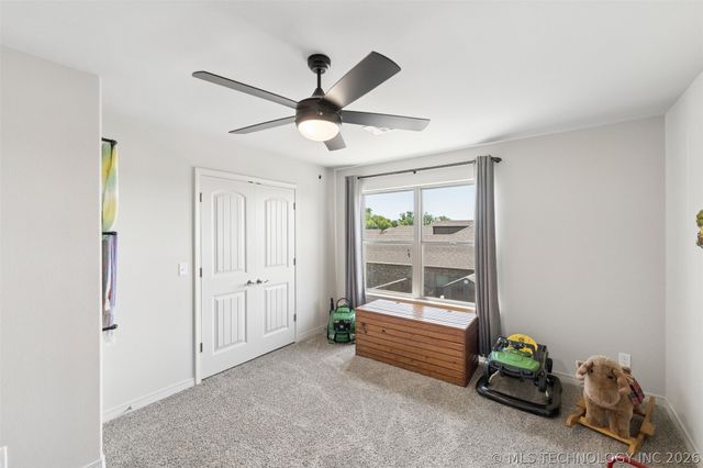 182 N Phillips Street, Skiatook, OK 74070