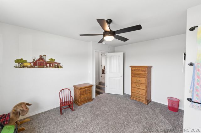 182 N Phillips Street, Skiatook, OK 74070