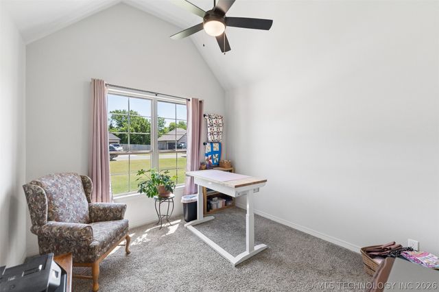 182 N Phillips Street, Skiatook, OK 74070