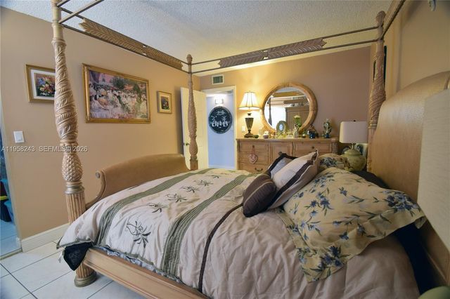 9301 SW 4th St 114E, Miami, FL 33174