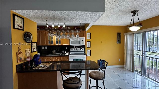 9301 SW 4th St 114E, Miami, FL 33174