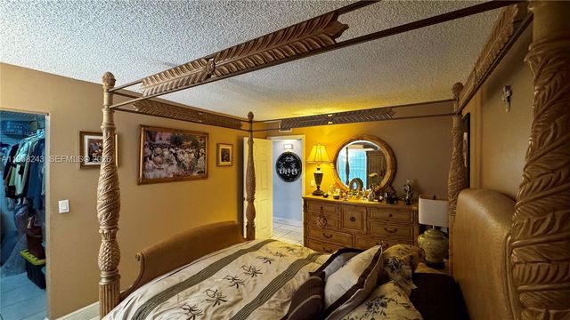 9301 SW 4th St 114E, Miami, FL 33174