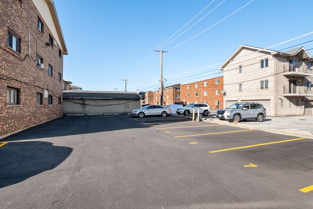 10625 Parkside Avenue 8, Chicago Ridge, IL 60415