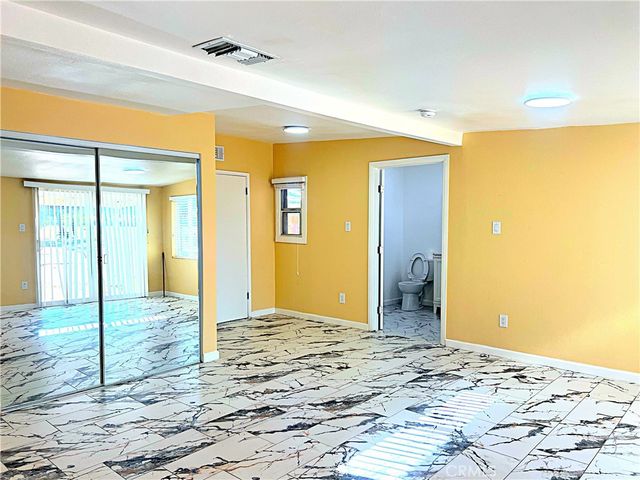 40115 15th Street W B, Palmdale, CA 93551