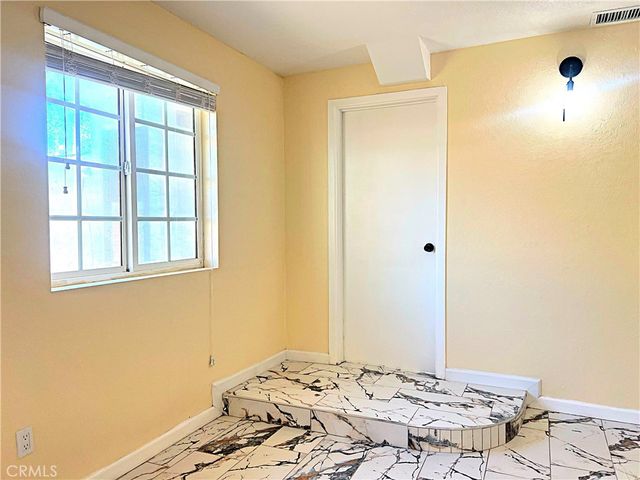 40115 15th Street W B, Palmdale, CA 93551