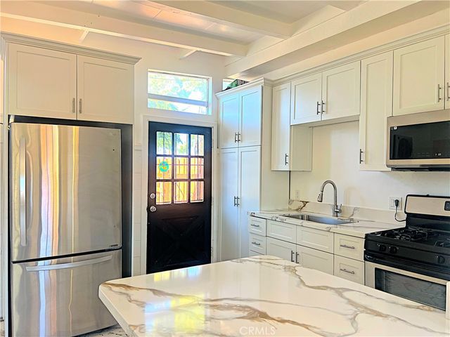 40115 15th Street W B, Palmdale, CA 93551