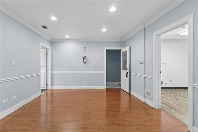 3830 W 95th Street 104-106, Evergreen Park, IL 60805