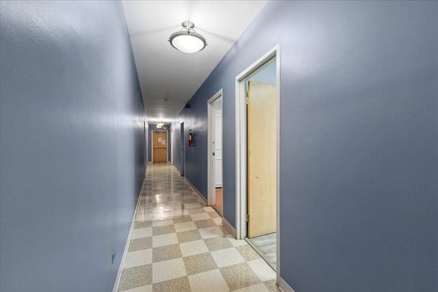 3830 W 95th Street 104-106, Evergreen Park, IL 60805