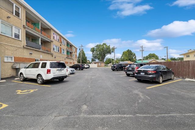 3830 W 95th Street 104-106, Evergreen Park, IL 60805