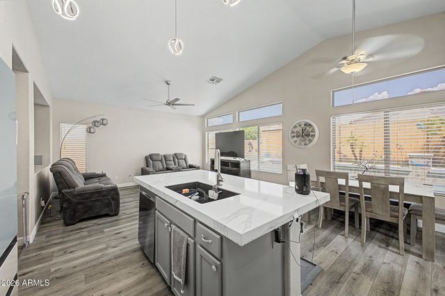 40731 N BOONE Lane, Anthem, AZ 85086