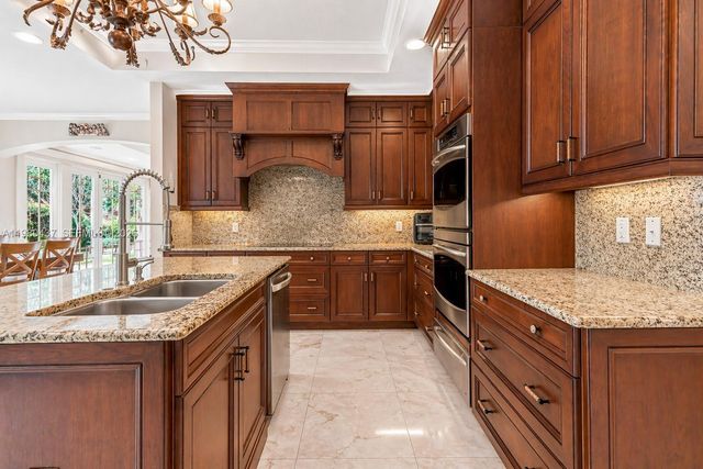 13425 SW 37th Pl, Davie, FL 33330
