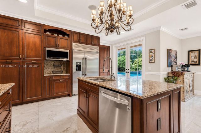 13425 SW 37th Pl, Davie, FL 33330