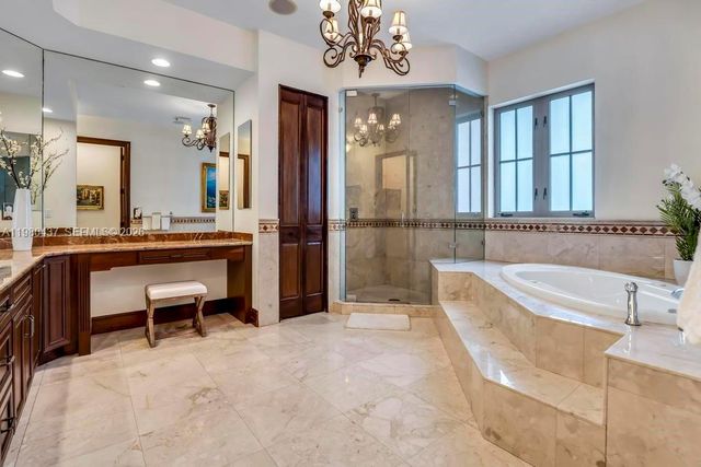 13425 SW 37th Pl, Davie, FL 33330
